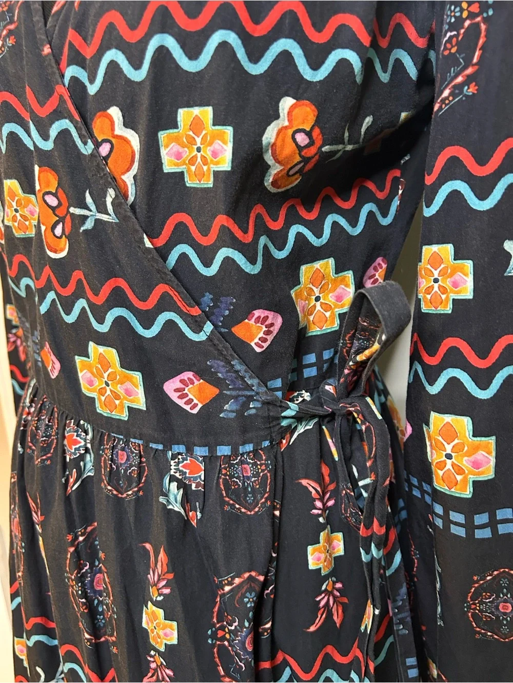 NEVER FULLY DRESSED WRAP DRESS WITH MULTICOLORED PATTERN SIZE 6